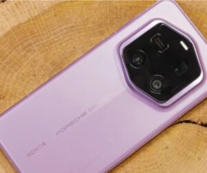 Honor Magic7 RSR Porsche Edition smartphone featuring Porsche Design aesthetics, quad-camera system, and flagship specs