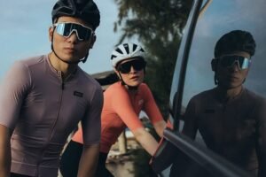 MBO long sleeve cycling jersey featuring a sleek design, breathable fabric, and a perfect fit for enhanced riding comfort
