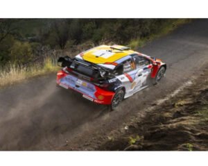 Hyundai Rally2 car navigating tight tarmac corners at Rally Islas Canarias, struggling with new Hankook tire compound