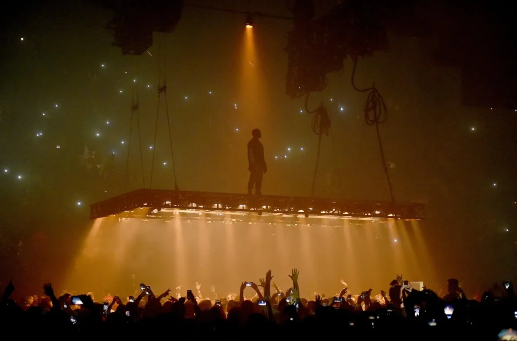 Kanye West Ignites Los Angeles with Sold-Out Concert and Million-Fan Queue