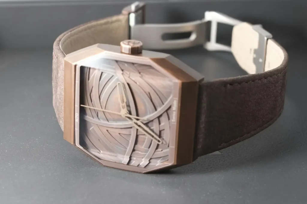 Alto Art 01 watch featuring angular case and sculptural dial with layered geometric lines