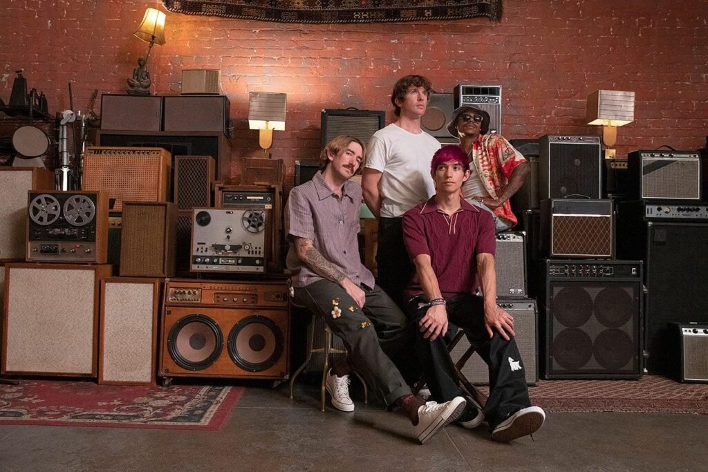 Turnstile / Dermot Kennedy — Still Under Pressure, On the Edge