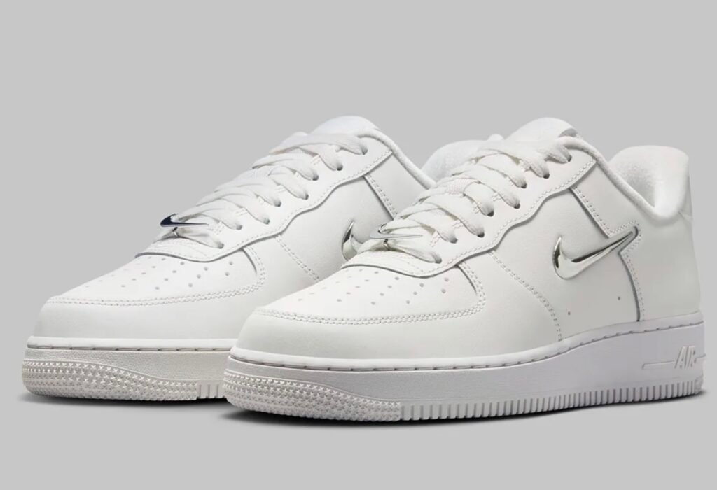 Women’s Nike Air Force 1 Low IU7558-030 Phantom white with metallic silver Swoosh, full pair studio shot