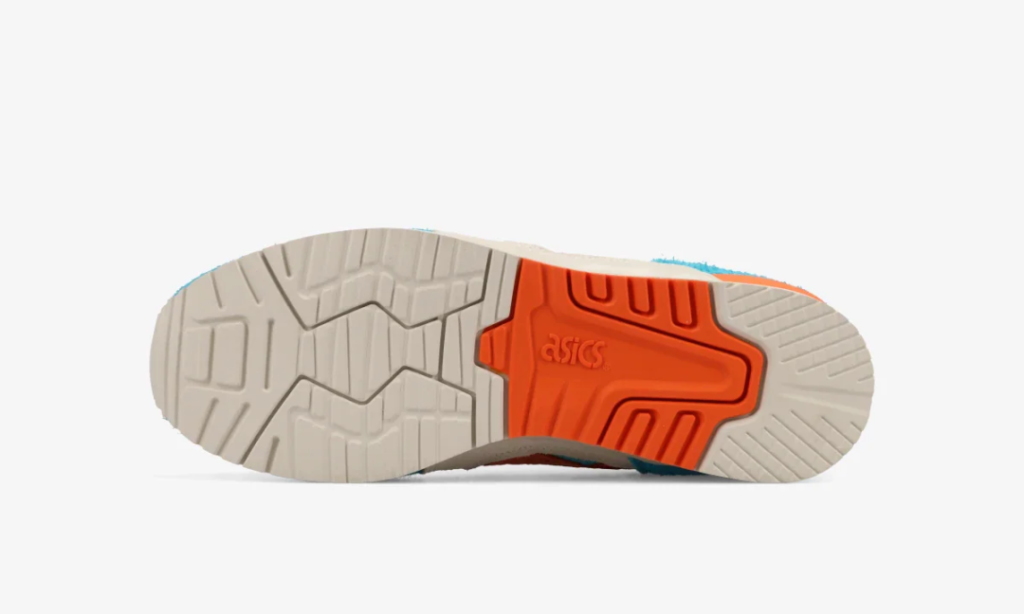 Outsole view of the ASICS GEL-LYTE III featuring a cream rubber traction pattern with bold orange midfoot detailing, embossed ASICS branding, and segmented tread grooves against a light gray background