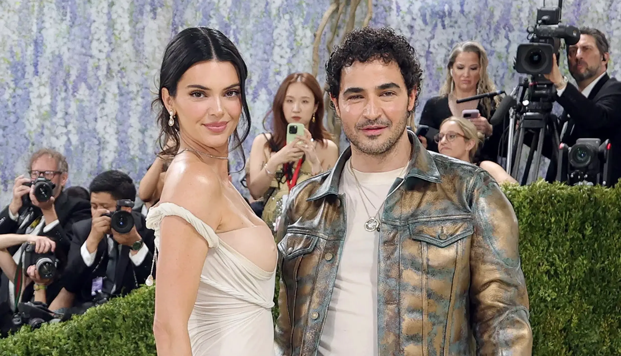 The supermodel and Gap Inc. creative director celebrate her breathtaking Winged Victory of Samothrace-inspired GapStudio gown. The draped cream masterpiece with sculptural bodice and flowing train perfectly captured the “Fashion Is Art” theme