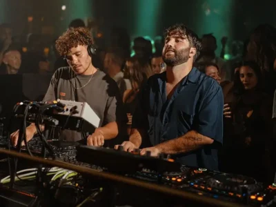 ANOTR and 3DDY performing live at the decks during their energetic house set, promoting the track It’s So Nice from the Withness album – moody club atmosphere