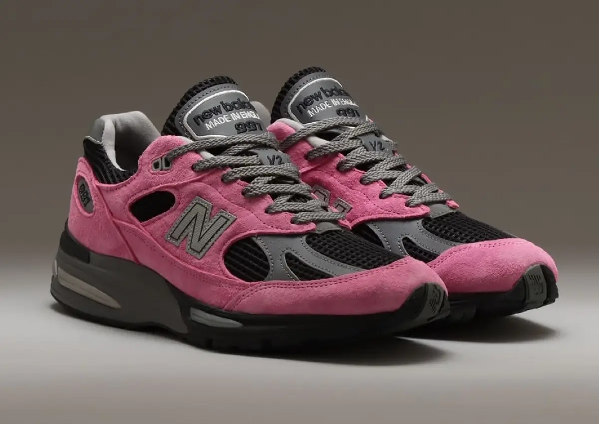 New Balance 991v2 Made in UK Pink sneaker